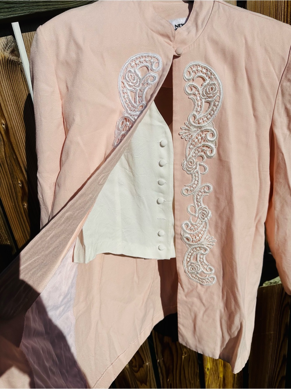 VINTAGE New Horizons Canada Pastel Pink Embroidered 2-in-1 Vest Jacket Blouse 15